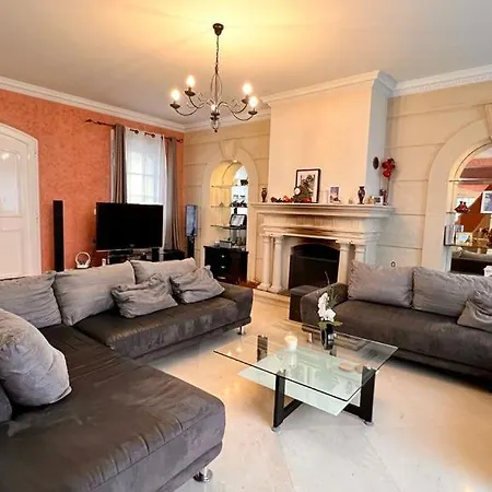Maison Spacieuse A *