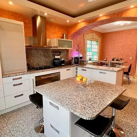 Villa Maison Spacieuse A