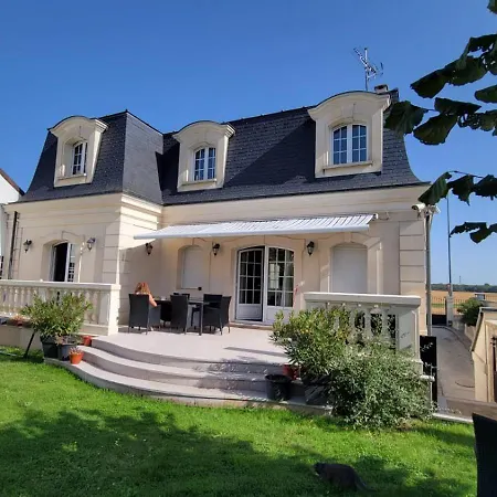 Maison Spacieuse A Villa Chelles (Seine-et-Marne)