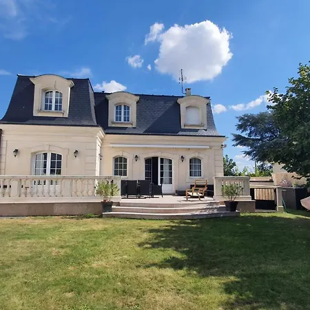 Vila Maison Spacieuse A Chelles (Seine-et-Marne)