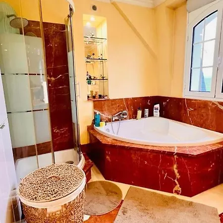 Maison Spacieuse A