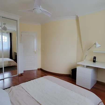 Vila Maison Spacieuse A Chelles (Seine-et-Marne)